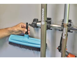 GARDENA Combisysteem Gereedschapshouder Plus 7 GARDENA Combisysteem Gereedschapshouder Plus -TuinToolsPro DV 8 10602955 06 4c DE 20230228114752